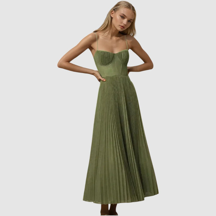 Adéla - Modern Elegance with Open Back
