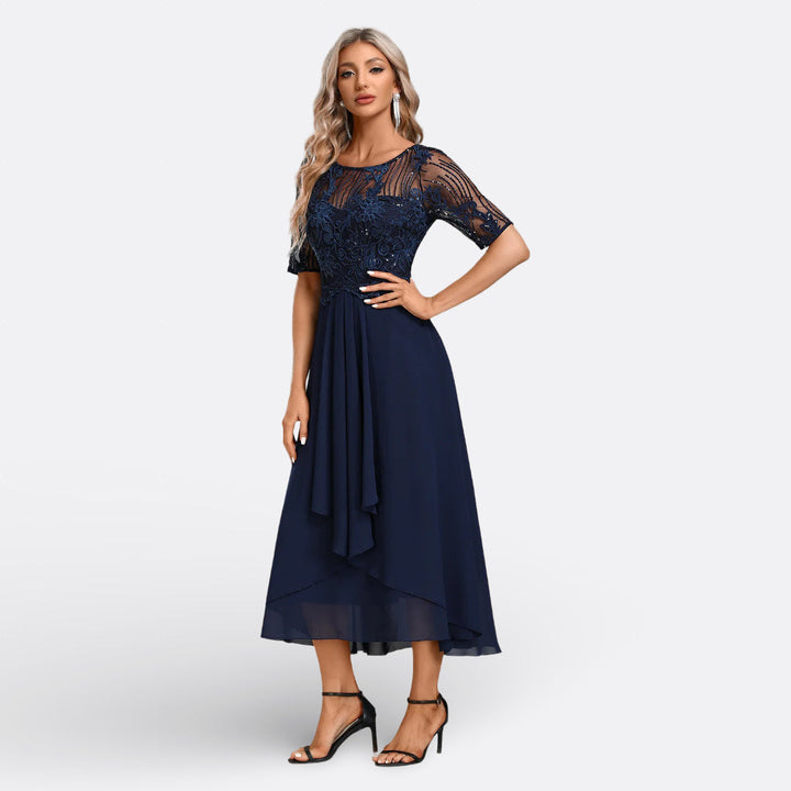 Isla - Kurzarm-Abendkleid aus Spitze