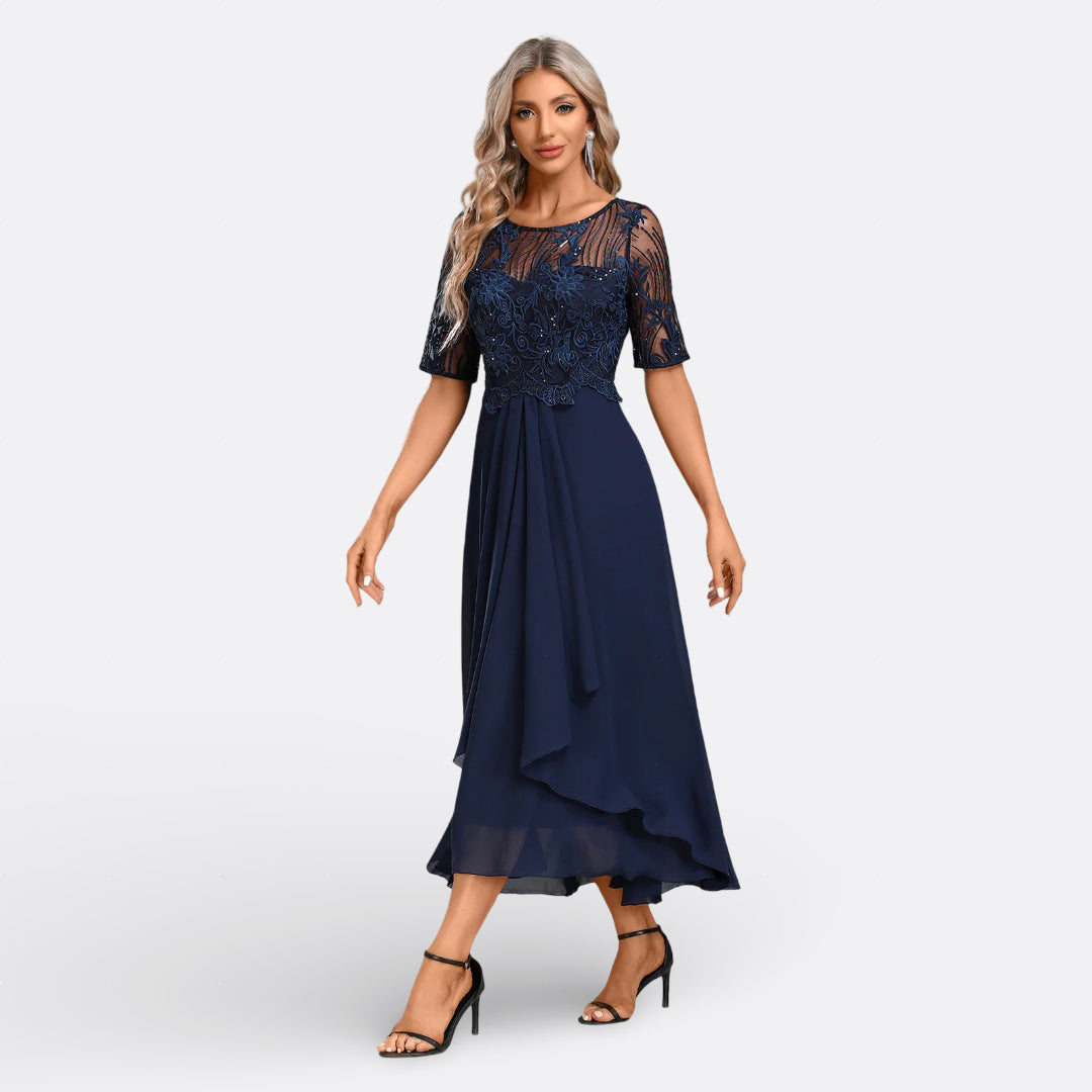 Isla - Kurzarm-Abendkleid aus Spitze