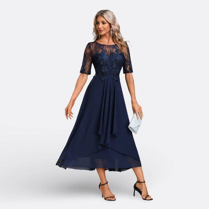 Isla - Kurzarm-Abendkleid aus Spitze
