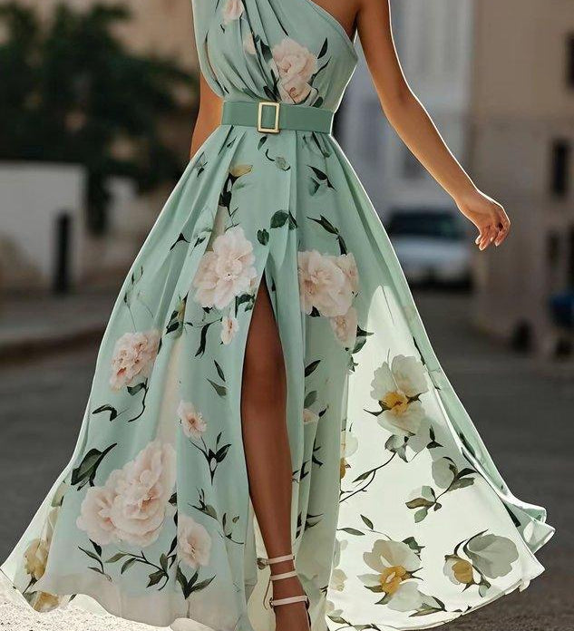 Amelie | Maxikleid Chiffon mit Blumenmuster mit freien Schultern hellgrün