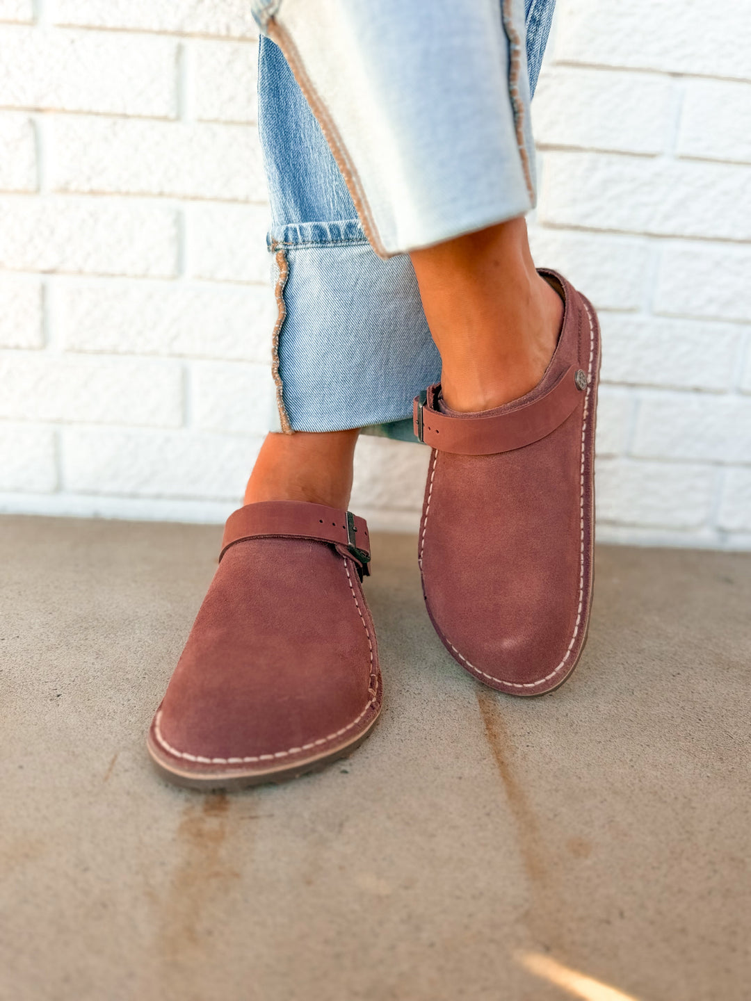 Birkenstock Lutry Premium Suede Clog - Pepper