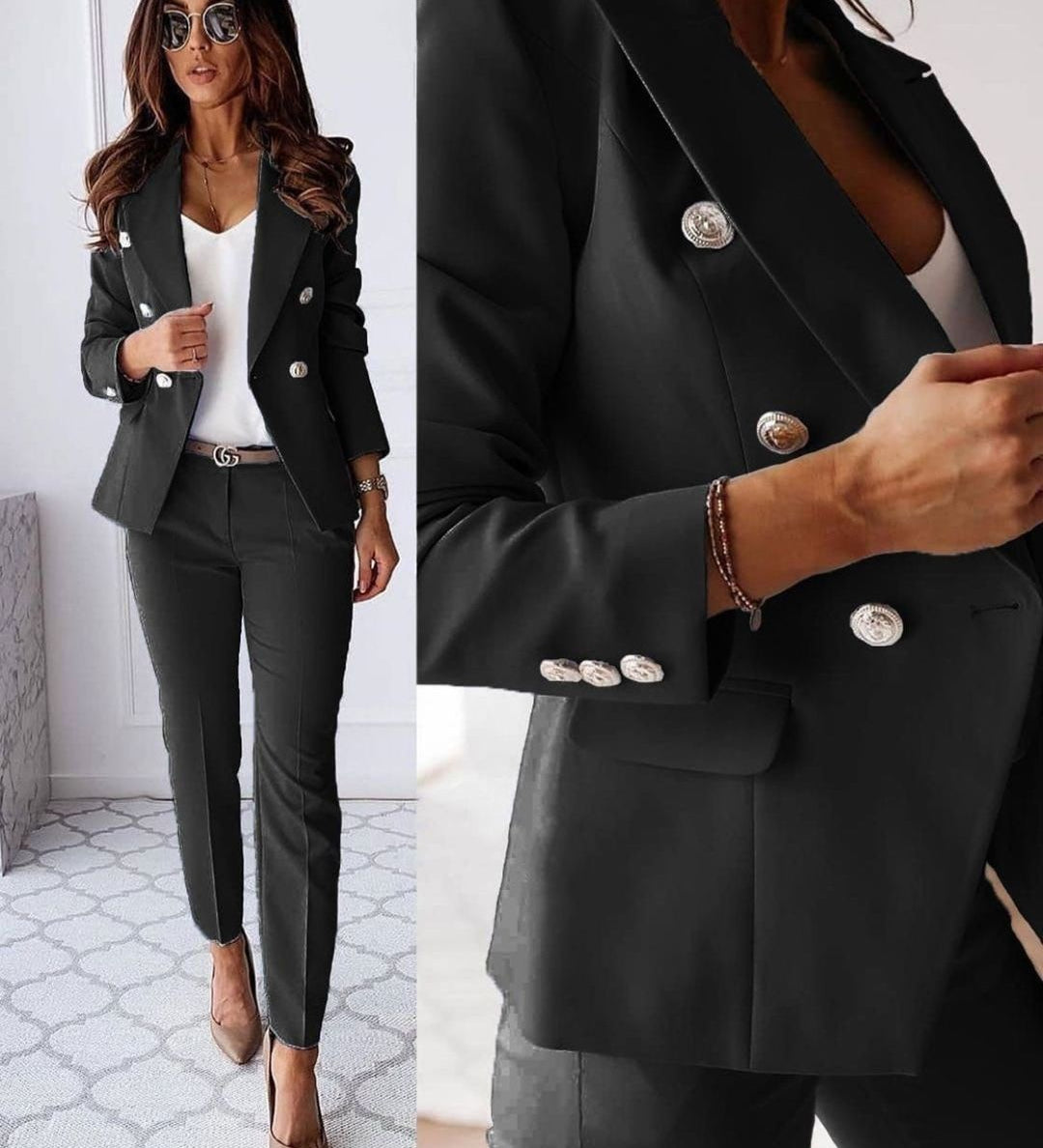 Emily - Sophisticated Double-Breasted Suit