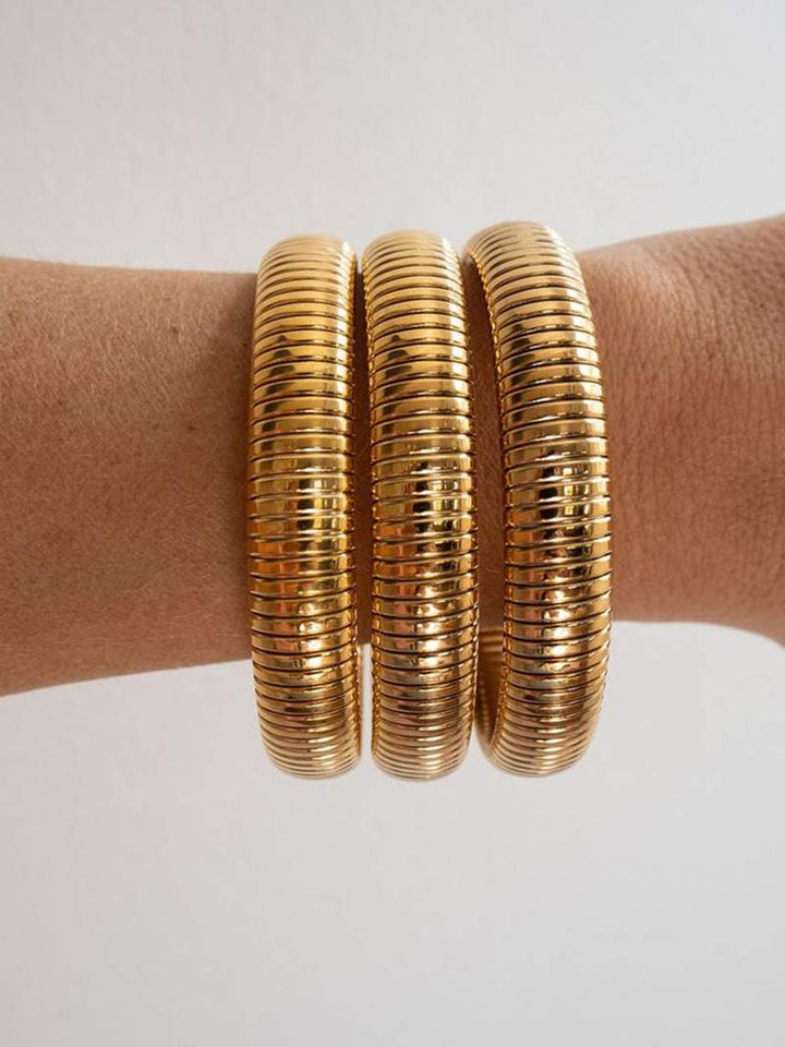 Aria - Ribbed Bangle