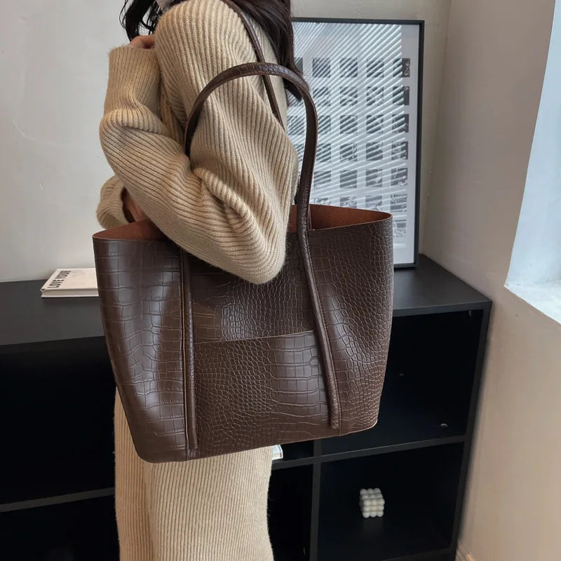 Paula | Raffinierte Schultertasche