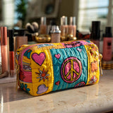 Kosmetiktasche – Groovy-Patchwork-Liebe