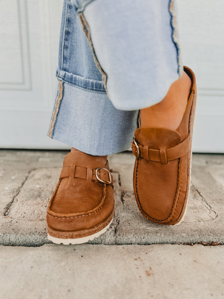 Birkenstock Buckley Oiled Leather Clog - Cognac