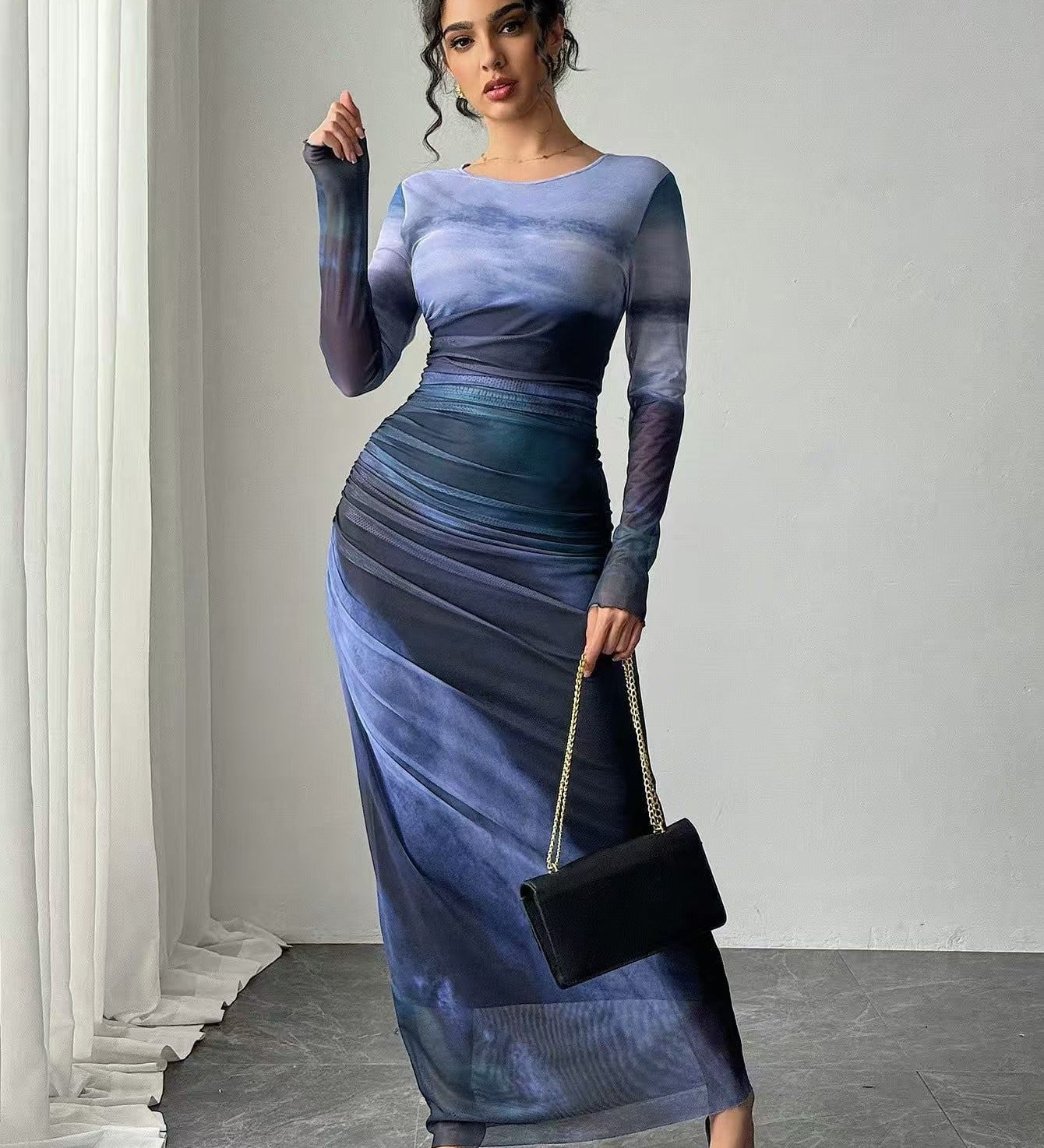 Natalia | Comfortable Printed Long Sleeve Maxi Bodycon Dress