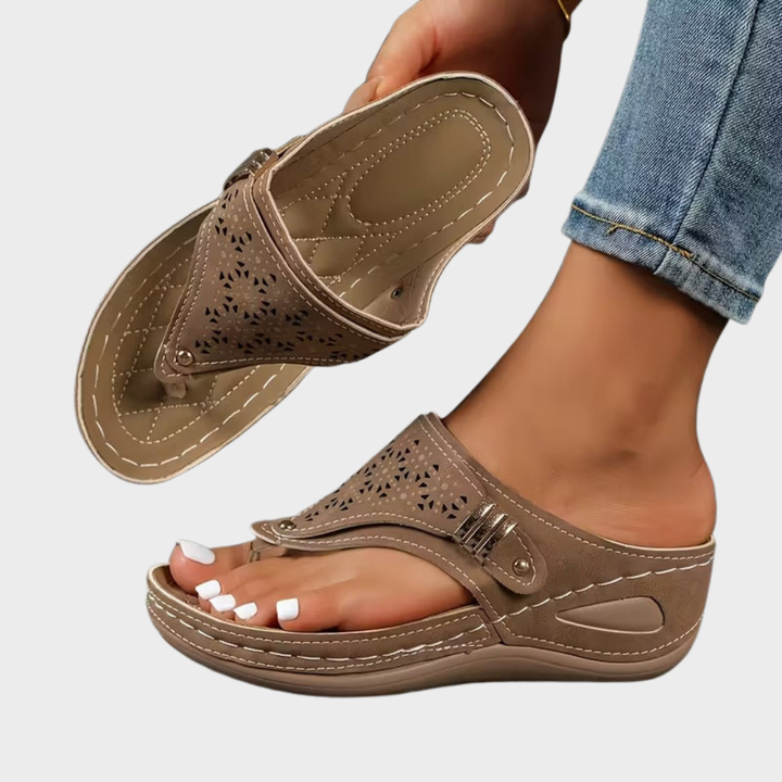 Ursula – Comfortable Thong Sandals with Wedge Heel