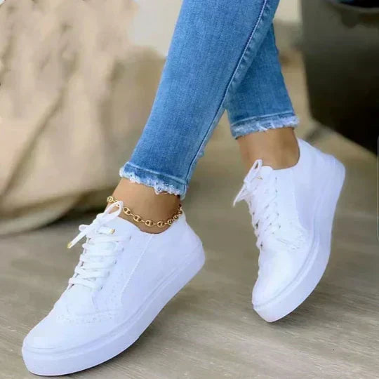 Poppy - Women's Lace-Up Sneakers